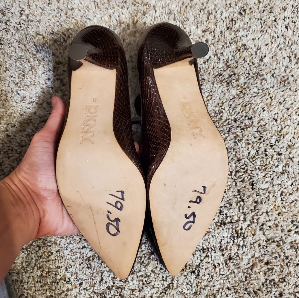 NEW DKNY Gorgeous Heels - Picture 5 of 7